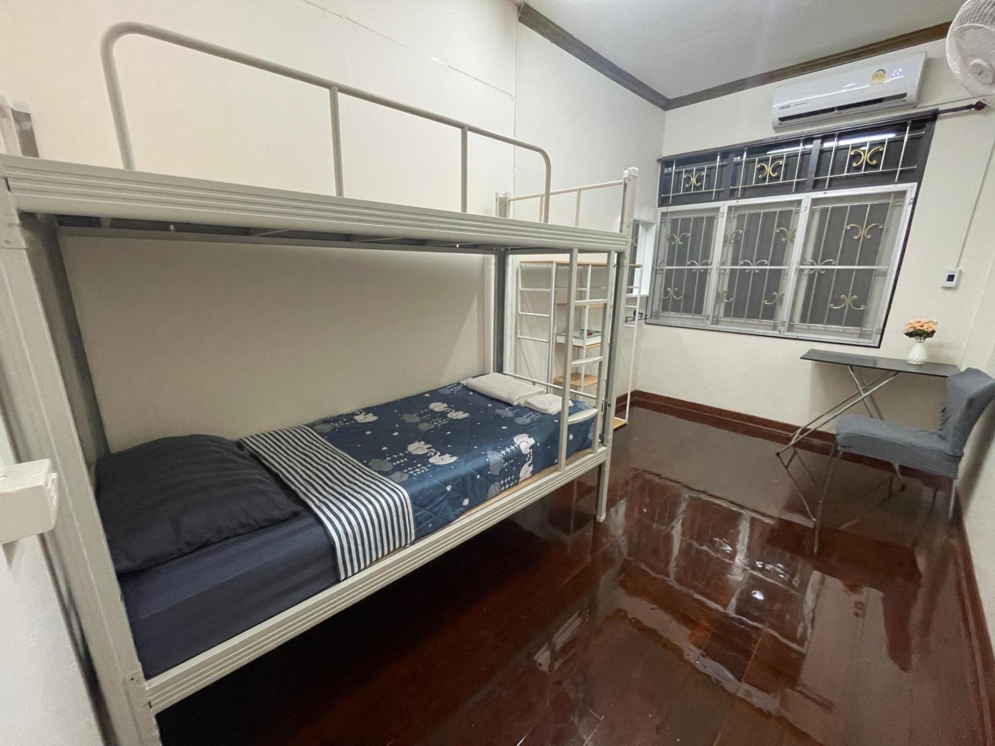 2B Cozy Hostel ตรัง Bagian luar foto