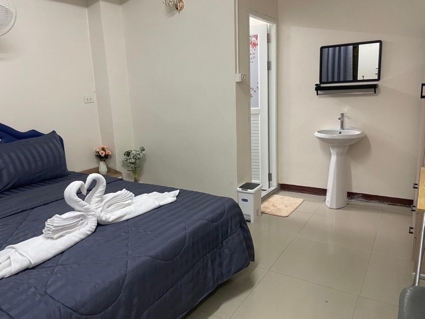2B Cozy Hostel ตรัง Bagian luar foto